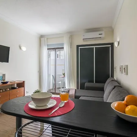 Albufeira Beach Studio البوفيرا